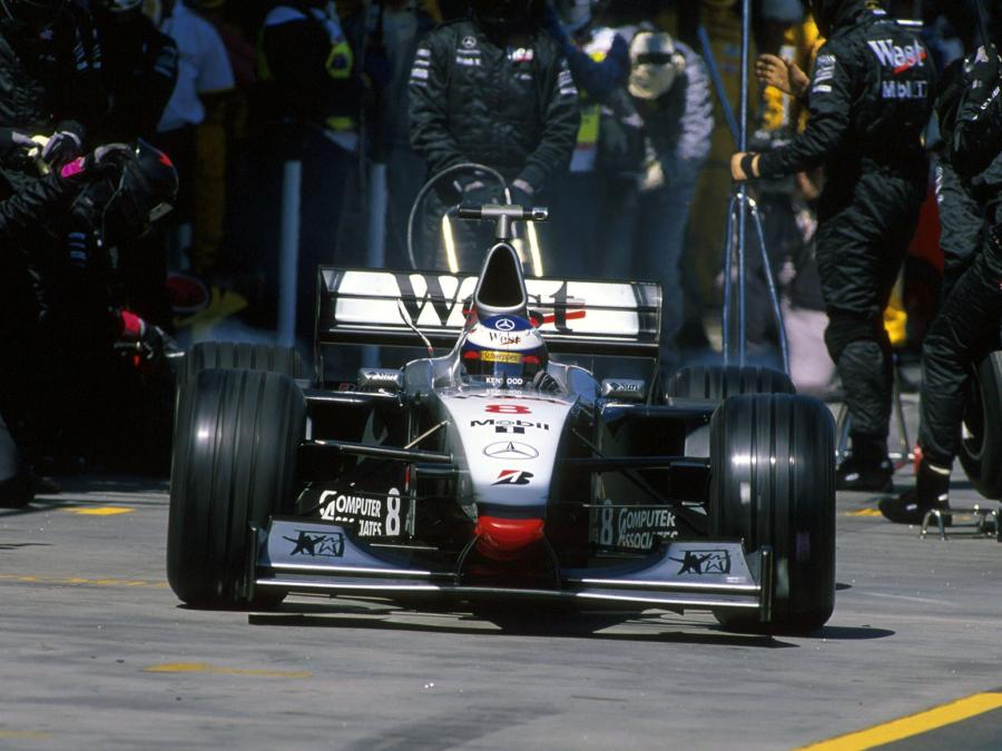  McLaren Mercedes-Benz MP4-13 1998 года  (фото 10 из 17)